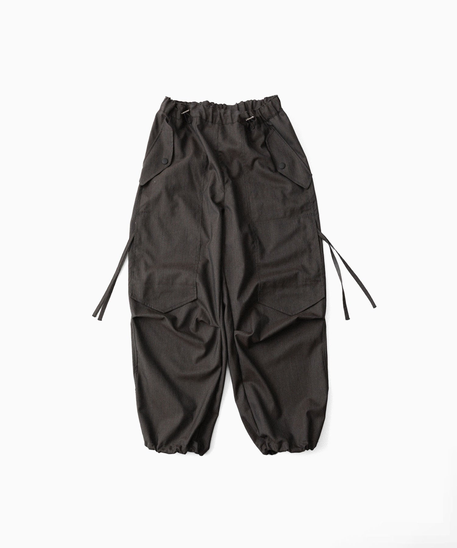 Ujoh ウジョー カットオフ スウェット 比翼ボタン コート グレー UJOH】DRAW CORD UTILITY PNT - CHARCOAL | 公式通販サイト session