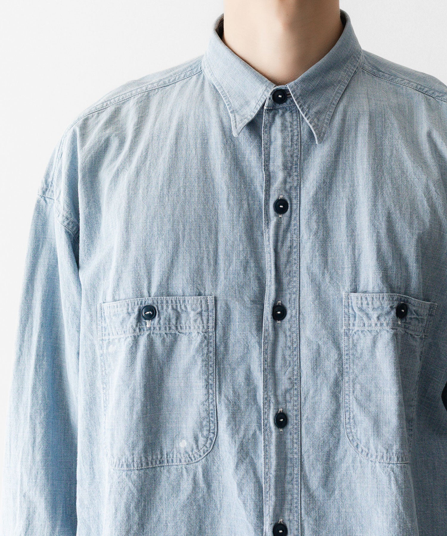 INTÉRIM/インテリム】 SPOT BLEACH VINTAGE WASH BLUE SHUTTLE
