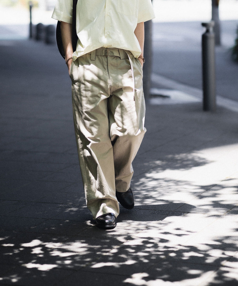 INTÉRIM/インテリム】 FABRIC WASHER CHINO BELTED FRENCH ARMY MIL