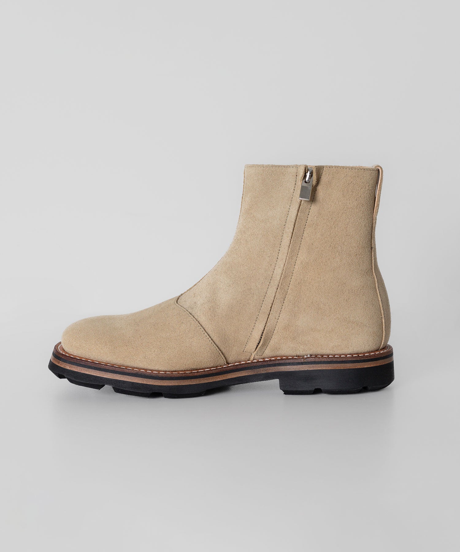 【ATTACHMENT】ATTACHMENT アタッチメントのCOW SUEDE LEATHER ENGINEER BOOTS - BEIGE 公式通販サイトsession福岡セレクトショップ
