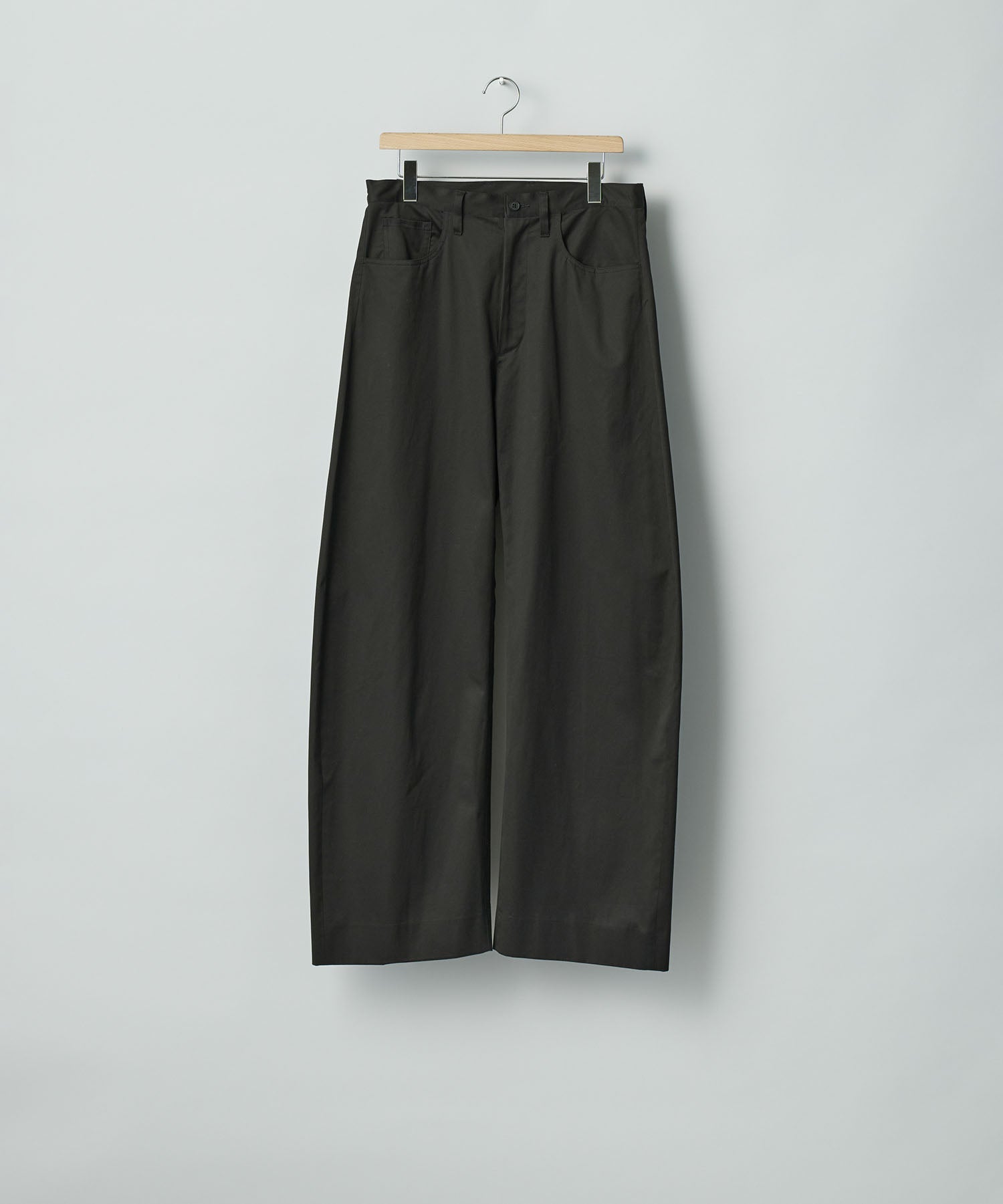 ssstein / シュタイン】COTTON SATIN ROUND PANTS - BLACK | 公式通販