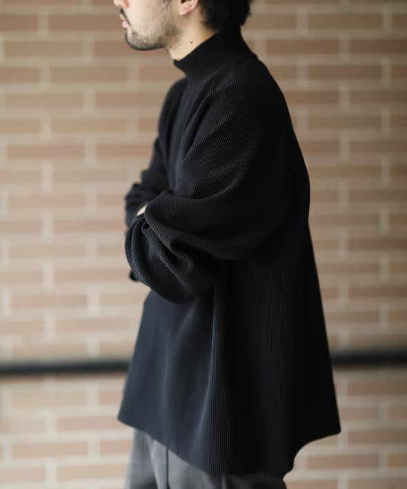 GRADATION PLEATS "BLACK"