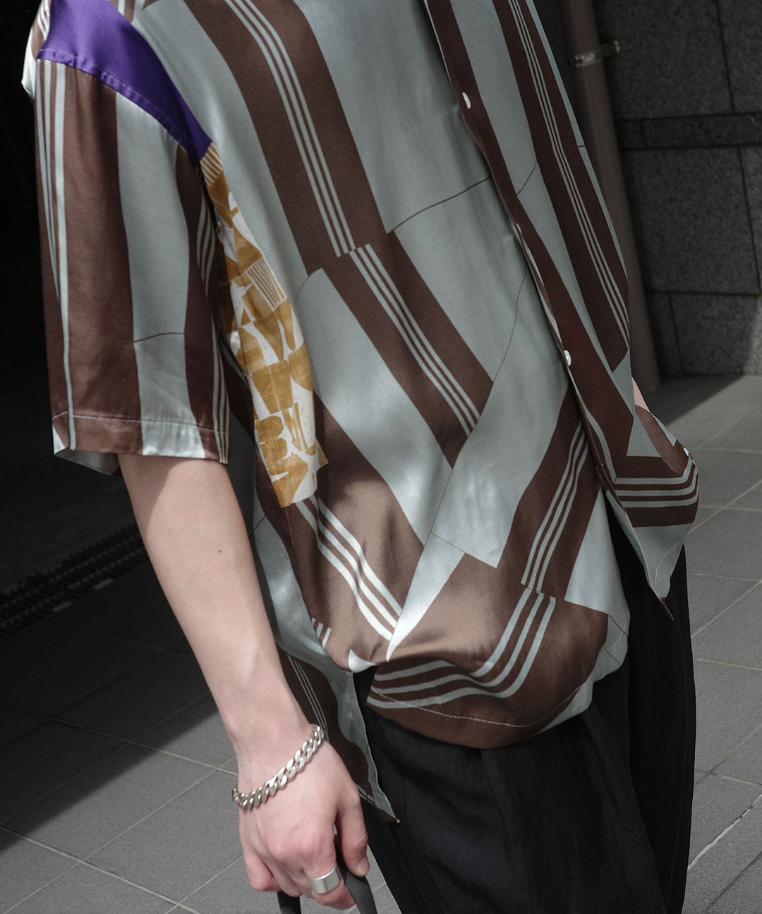 【ANTHEM A】エレガントな佇まいの OPEN COLLAR SHIRT