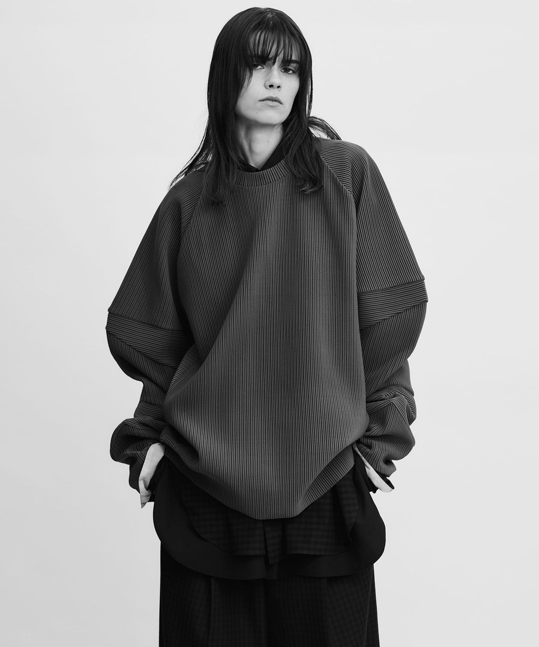 【stein】ssstein シュタインのGRADATION PLEATS COMBINATION SLEEVES LS - D.GREIGE 公式通販サイトsession福岡セレクトショップ