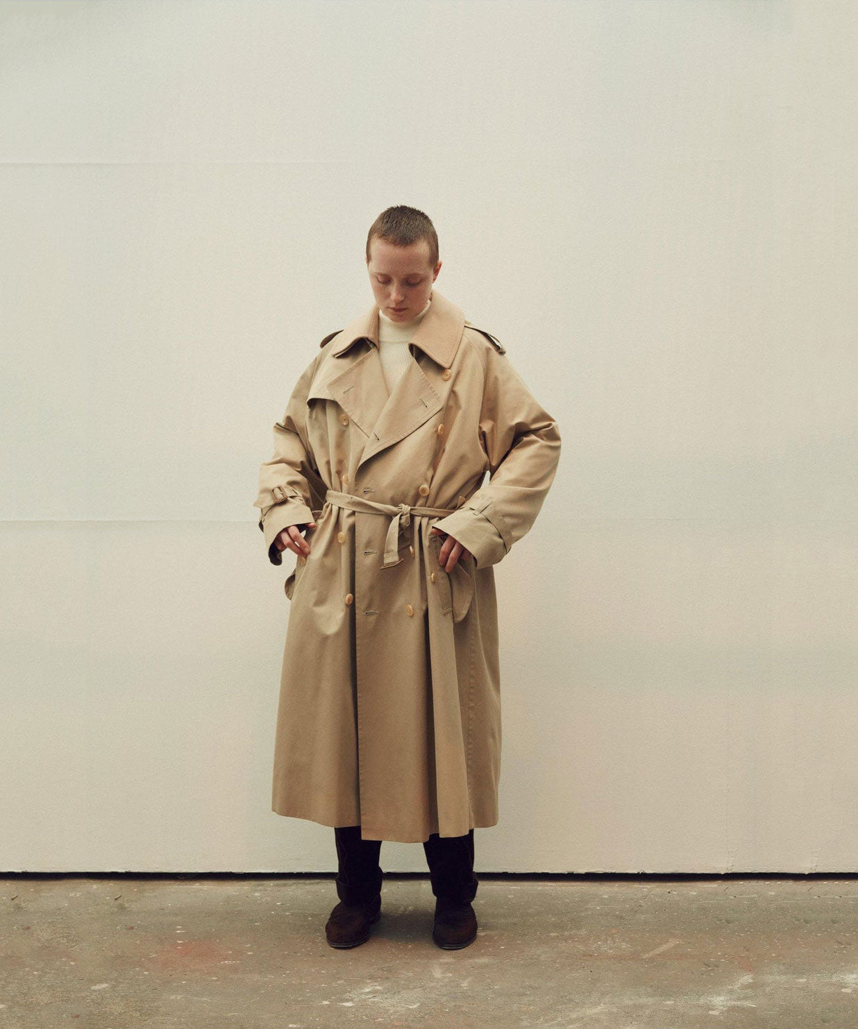 INTÉRIM/インテリム】HYPER BIG GIZA GABERDINE TRENCH COAT - BEIGE