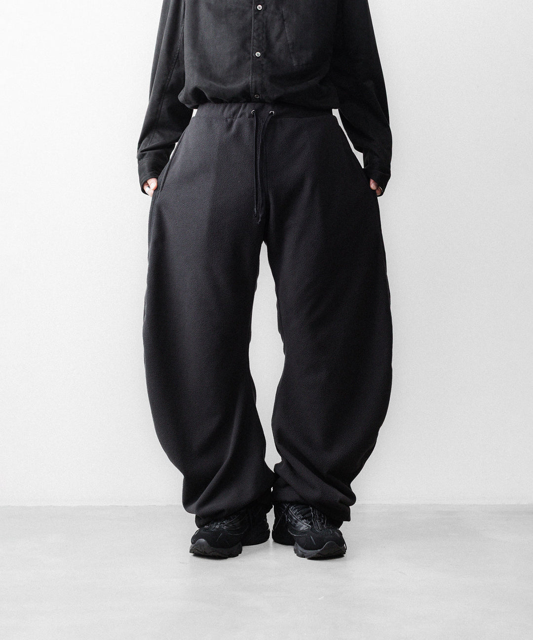 OPPOSE DUALITY-オポーズデュアリティのTWIST FLEECE TRSのBLACK公式通販サイトsession福岡セレクトショップ