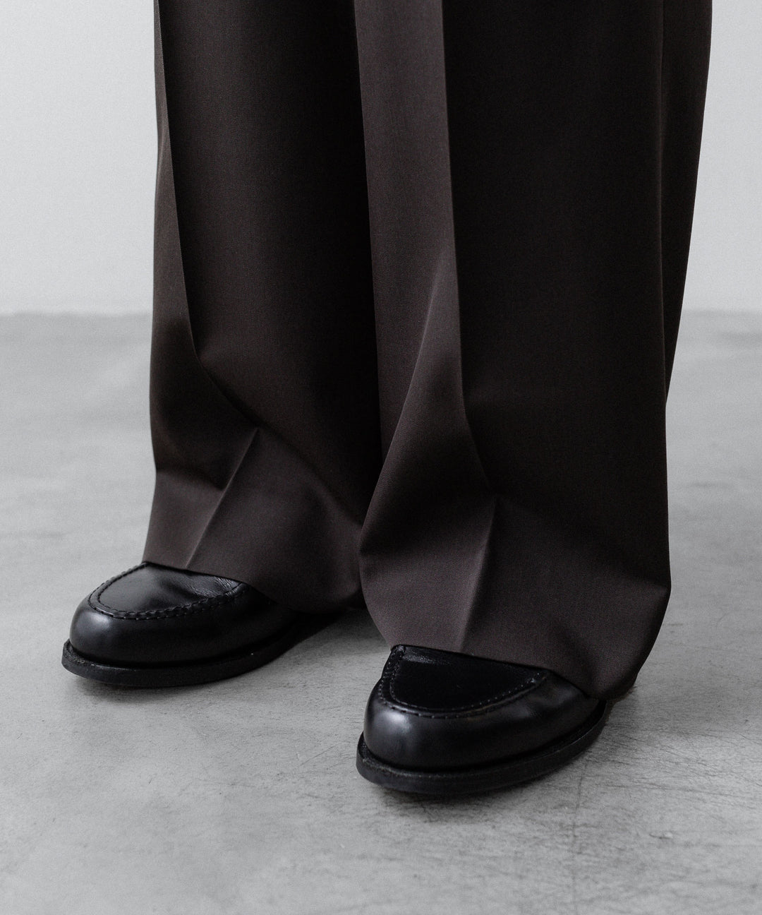 ssstein(シュタイン)のFLARE TROUSERS - GREY KHAKIの公式通販サイトsession福岡セレクトショップ