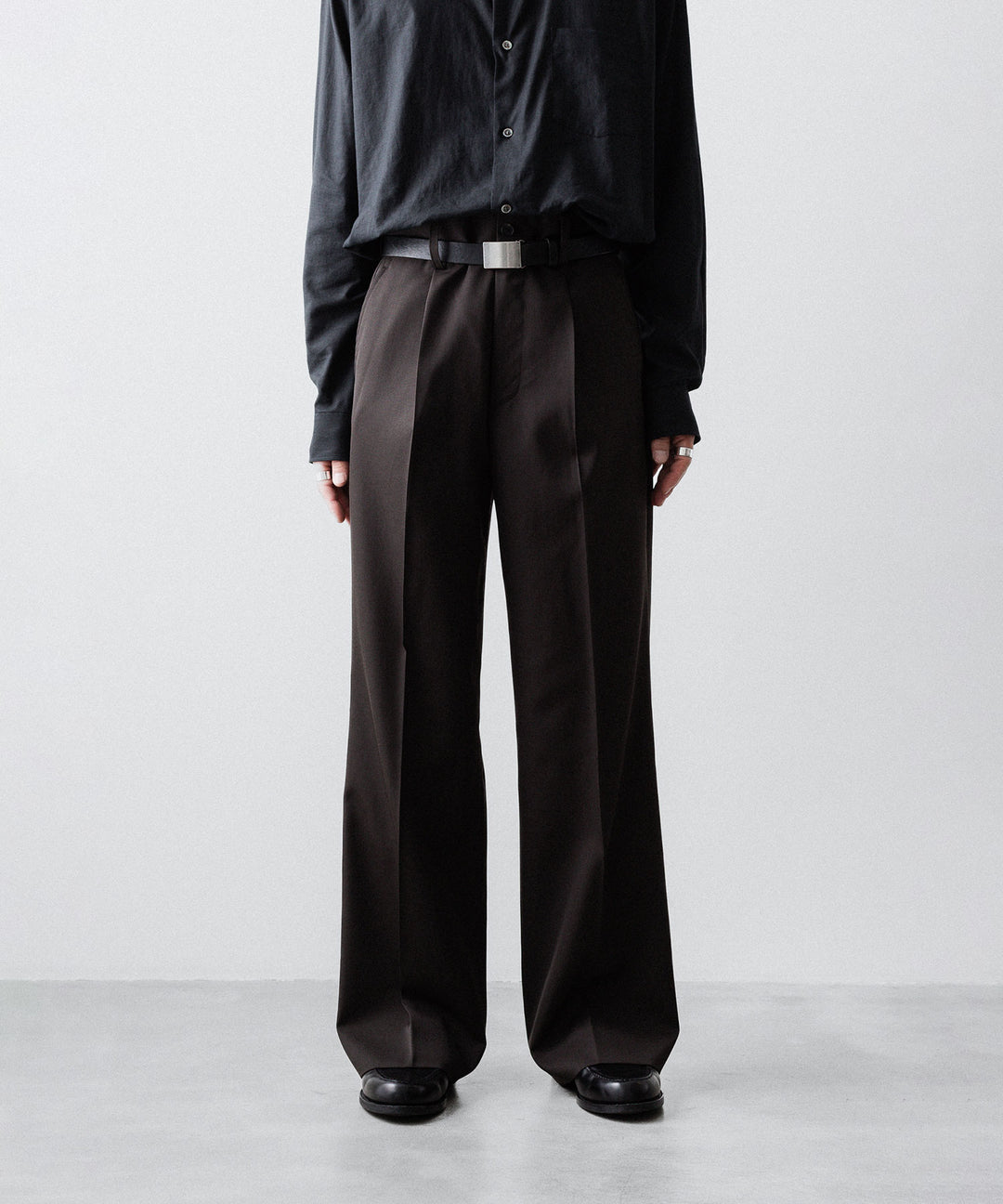 ssstein(シュタイン)のFLARE TROUSERS - GREY KHAKIの公式通販サイトsession福岡セレクトショップ