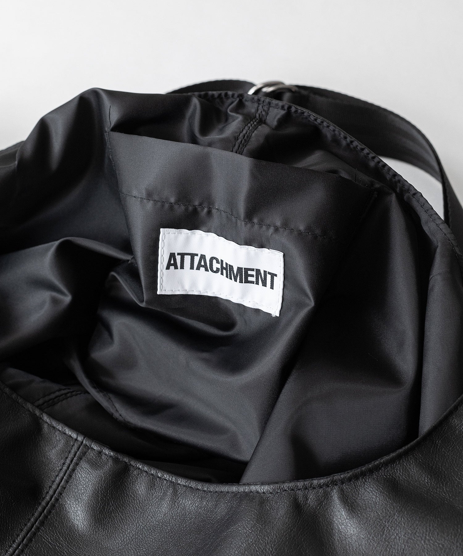 ATTACHMENT / アタッチメント】- 限定 - SYNTHETIC SHOULDER SHOPPING