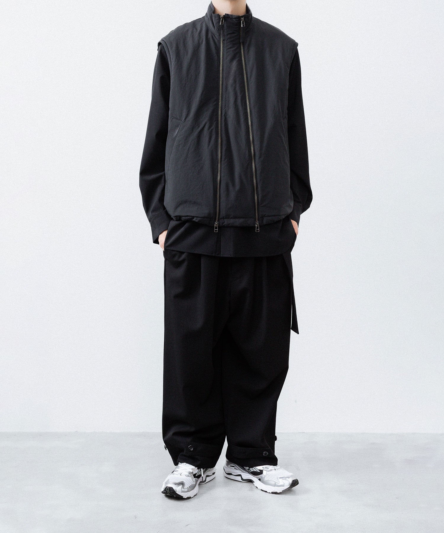 UJOH ウジョーのW ZIP VESTのBLACK 公式通販サイトsession福岡セレクトショップ