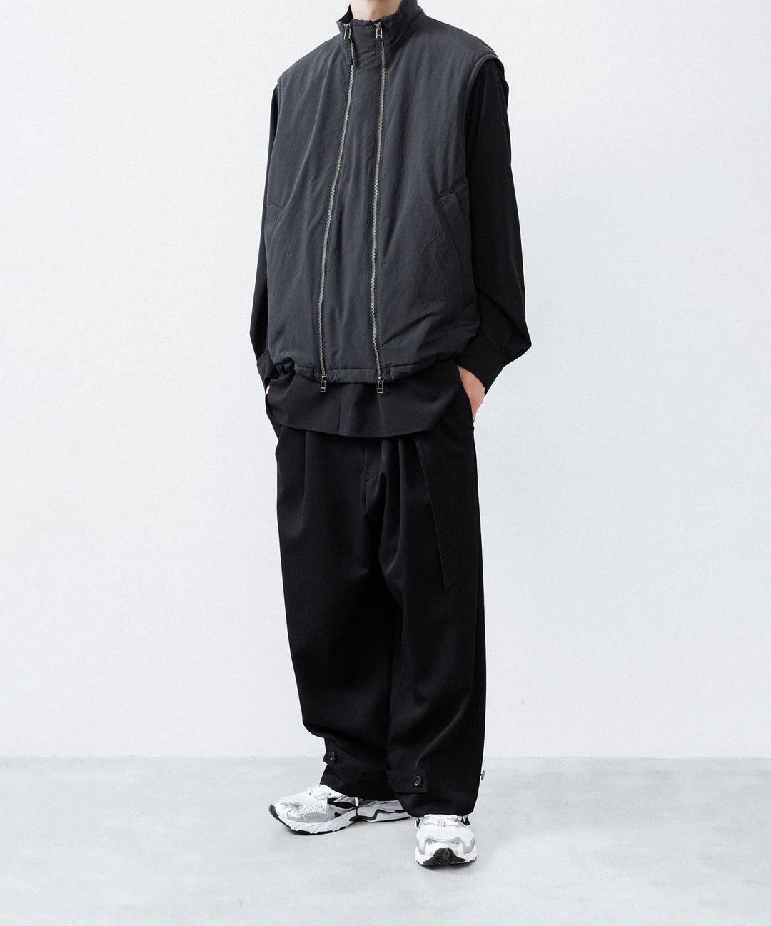 UJOH ウジョーのW ZIP VESTのBLACK 公式通販サイトsession福岡セレクトショップ