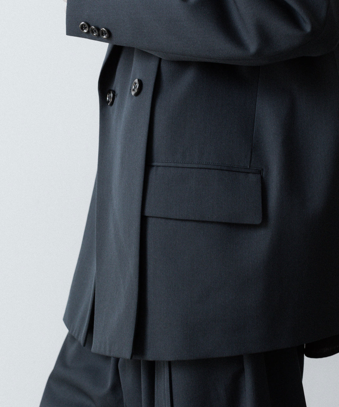 UJOH - ウジョーのCUT UP DROP SHOULDER JKTのGRAYISH NAVY公式通販サイトsession福岡セレクトショップ