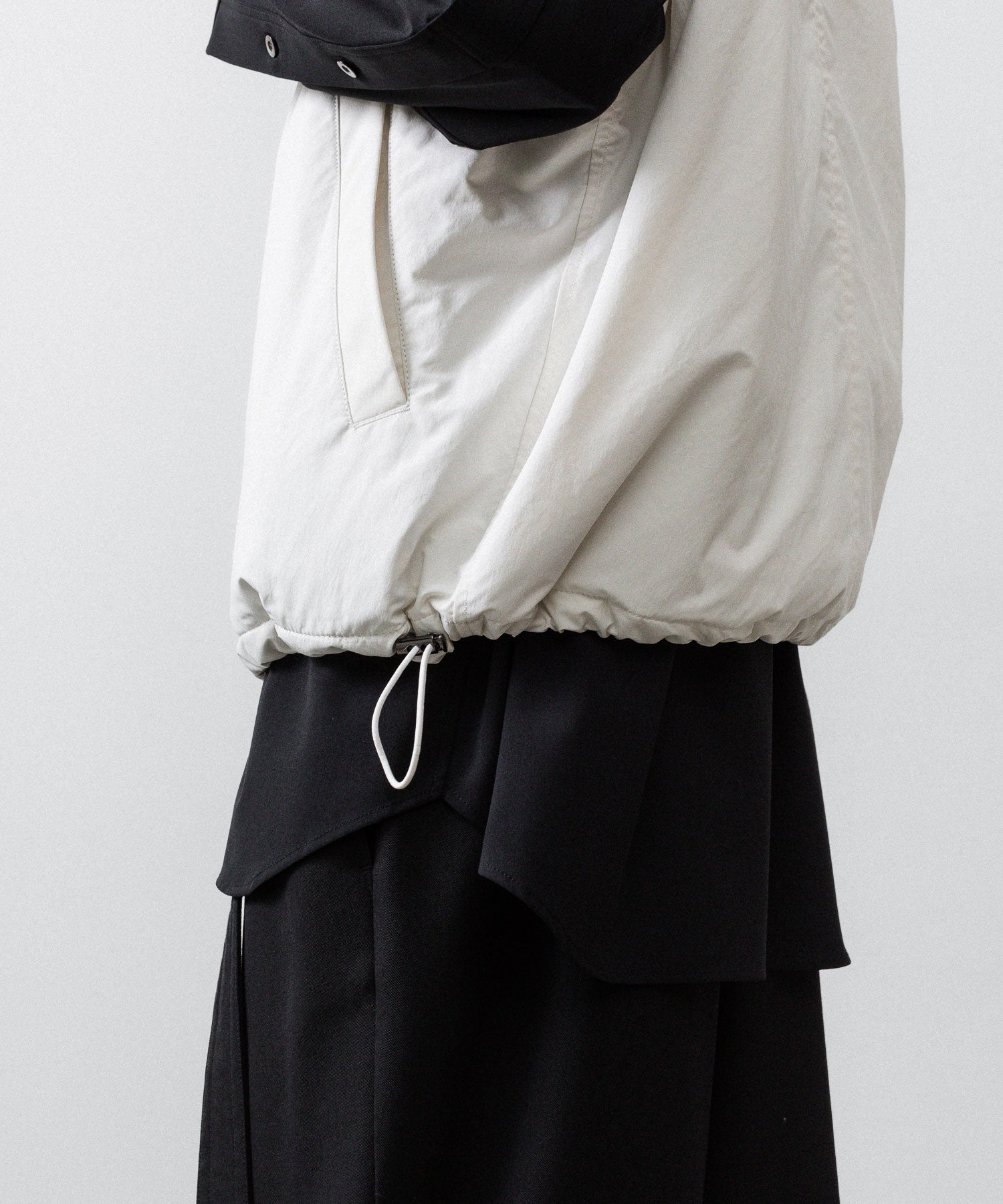 UJOH ウジョーのW ZIP VESTのIVORY公式通販サイトsession福岡セレクトショップ