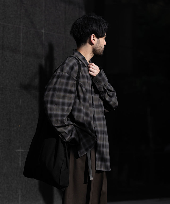 stein(シュタイン)の23AWコレクションOVERSIZED DOWN PAT SHIRTのKHAKI OMBRE