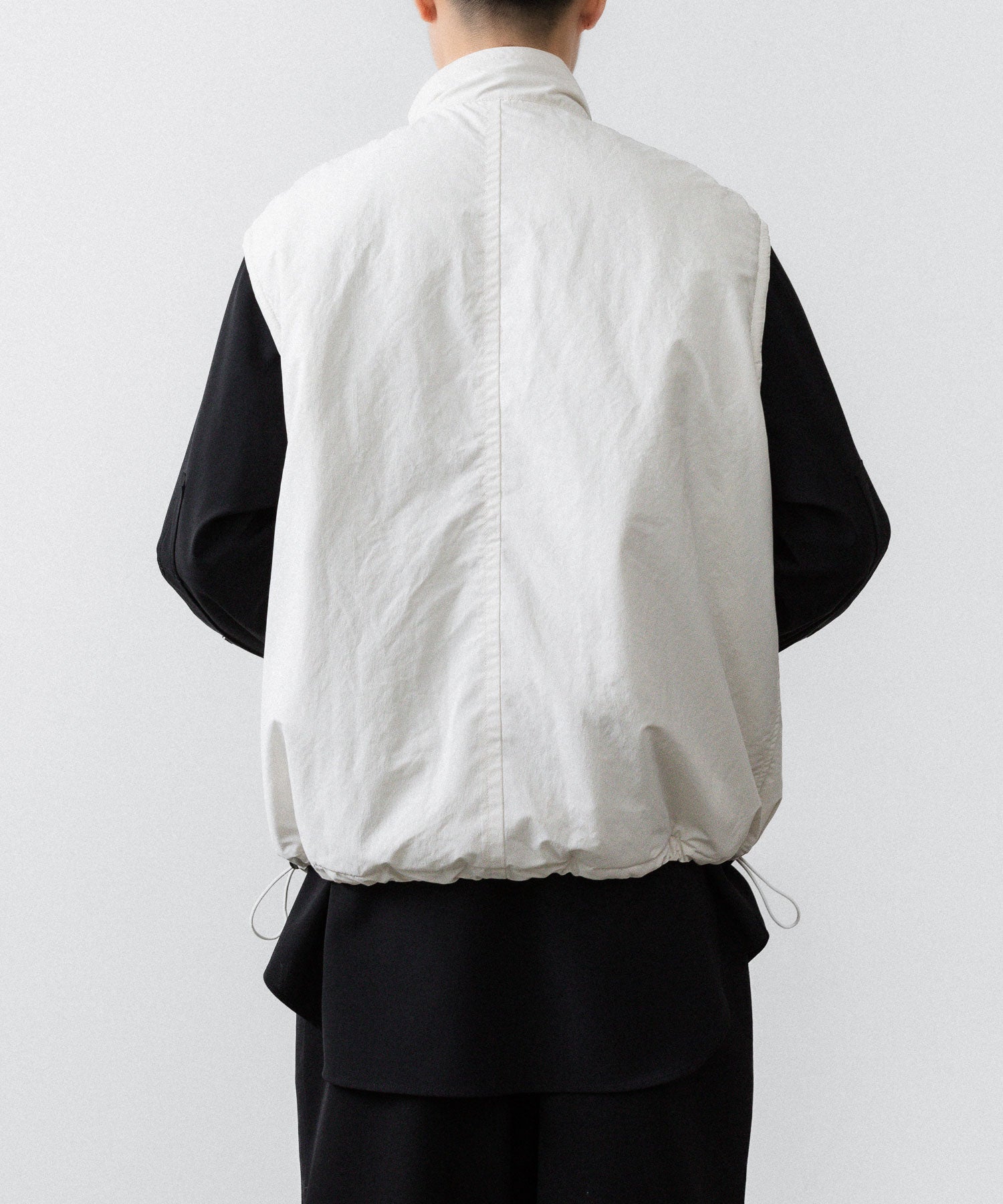 UJOH ウジョーのW ZIP VESTのIVORY公式通販サイトsession福岡セレクトショップ