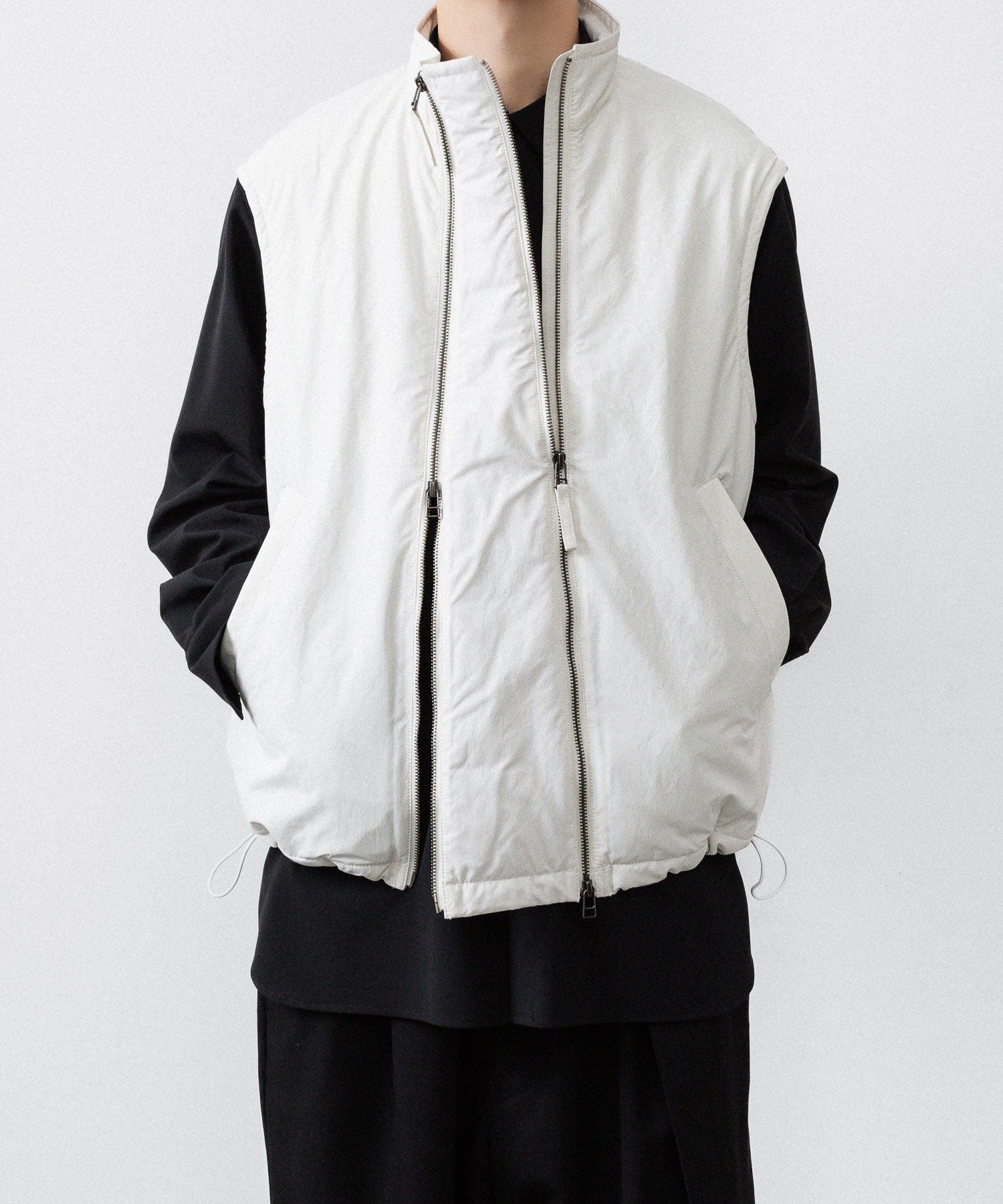UJOH ウジョーのW ZIP VESTのIVORY公式通販サイトsession福岡セレクトショップ