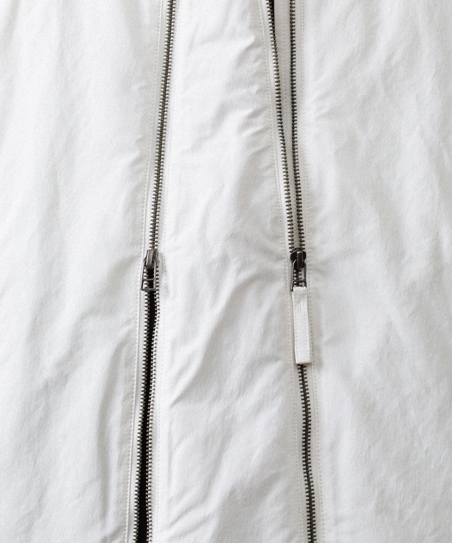 UJOH ウジョーのW ZIP VESTのIVORY公式通販サイトsession福岡セレクトショップ