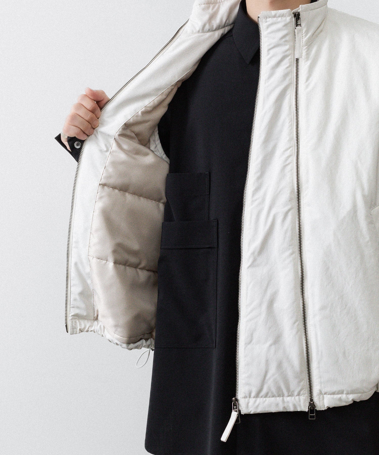 UJOH ウジョーのW ZIP VESTのIVORY公式通販サイトsession福岡セレクトショップ