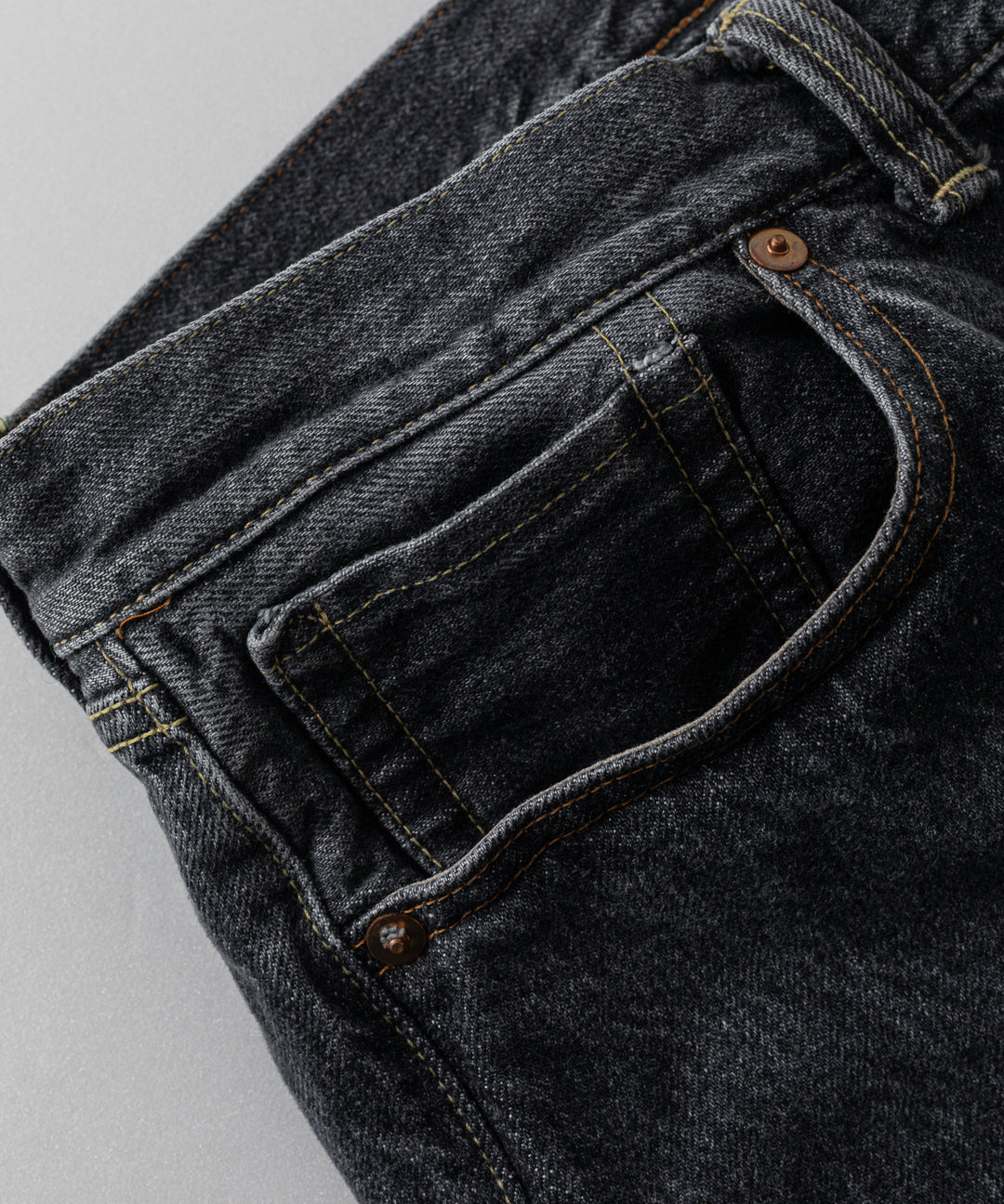 【INTÉRIM】インテリムの大戦モデルジーンズ VINTAGE WWII 1943 HEAVY KIBATA SHUTTLE DENIM JEANS - U.BLACK 公式通販サイトsession福岡セレクトショップ