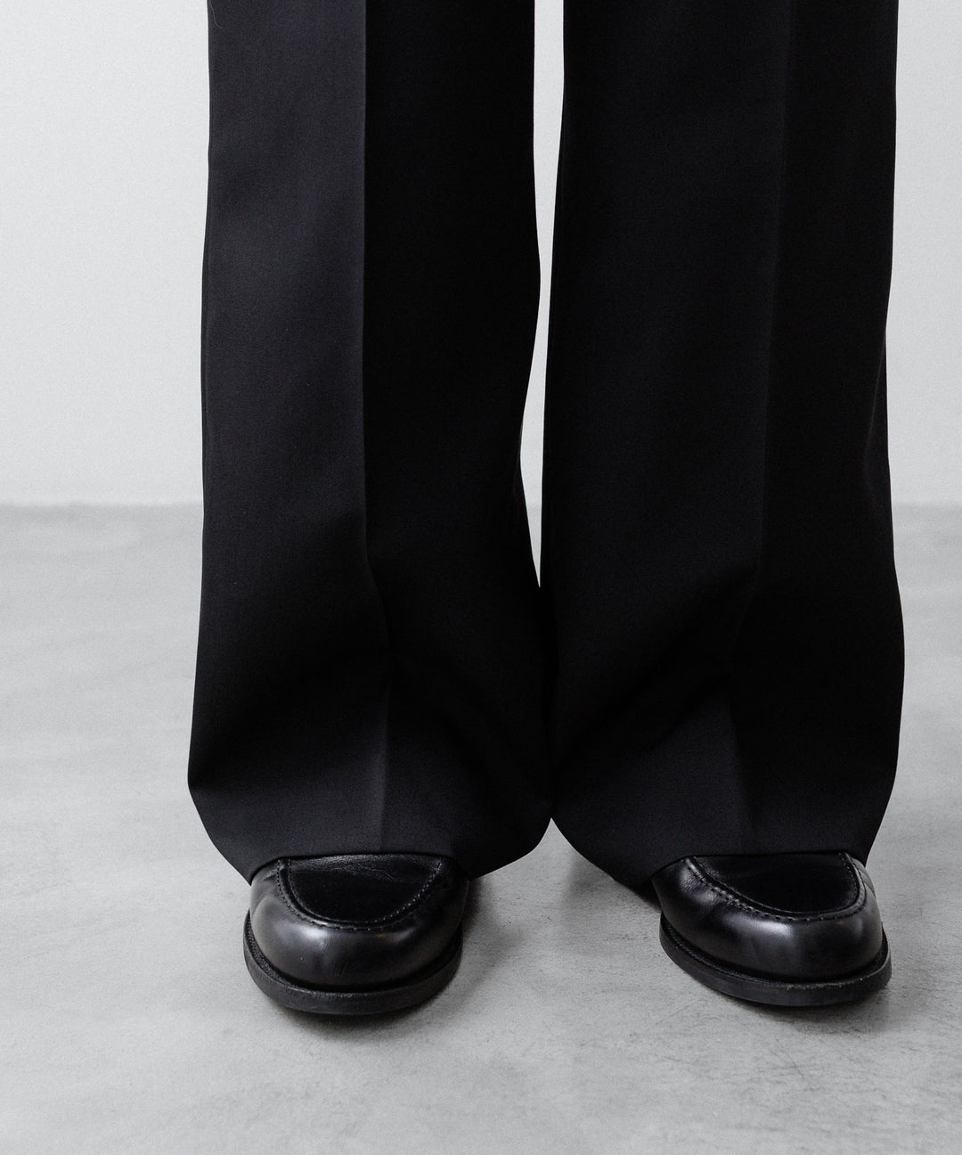 ssstein(シュタイン)のFLARE TROUSERS - BLACKの公式通販サイトsession福岡セレクトショップ