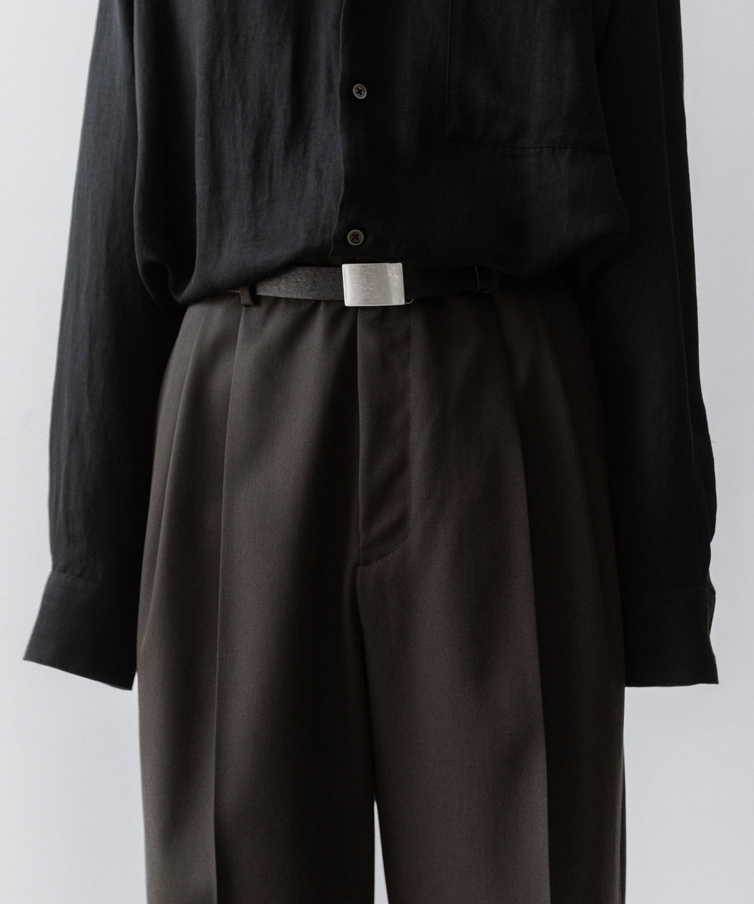 ssstein(シュタイン)のTWO TUCK EASY TROUSERS - GREY KHAKIの公式通販サイトsession福岡セレクトショップ