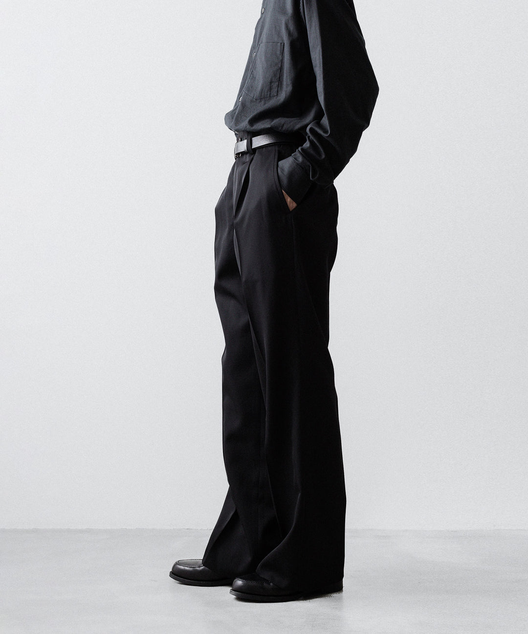 ssstein(シュタイン)のFLARE TROUSERS - BLACKの公式通販サイトsession福岡セレクトショップ