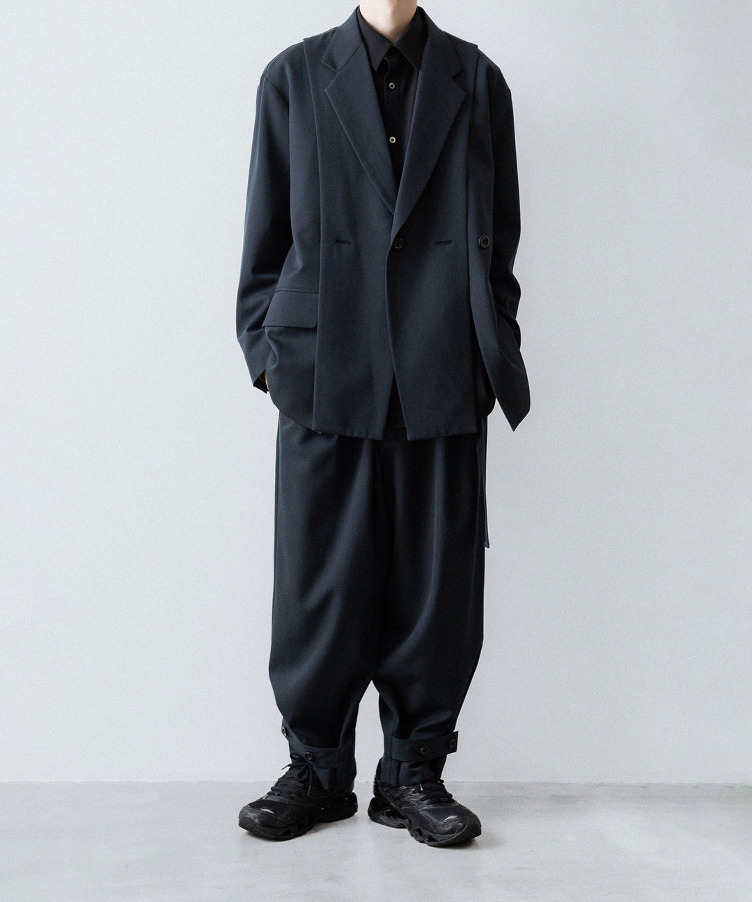 UJOH - ウジョーのCUT UP DROP SHOULDER JKTのGRAYISH NAVY公式通販サイトsession福岡セレクトショップ