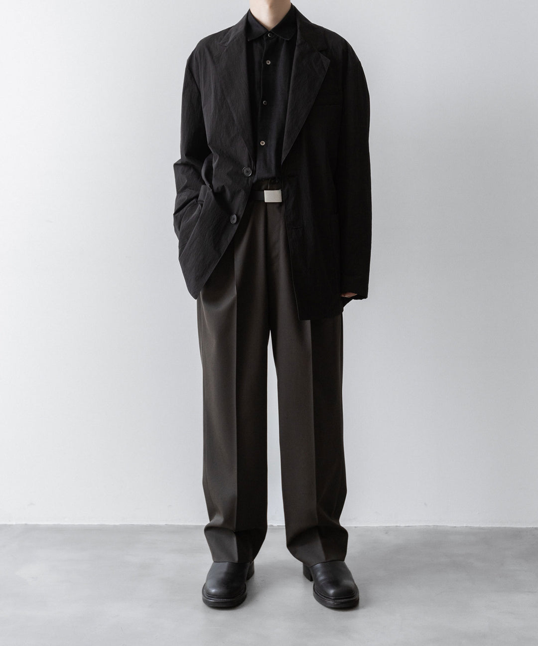 ssstein(シュタイン)のTWO TUCK EASY TROUSERS - GREY KHAKIの公式通販サイトsession福岡セレクトショップ