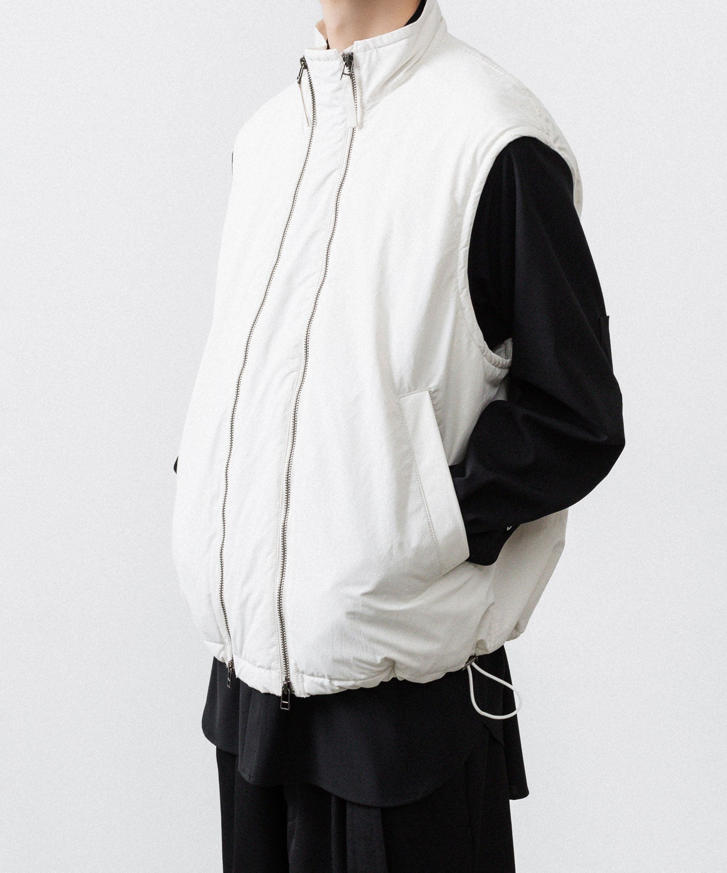 UJOH ウジョーのW ZIP VESTのIVORY公式通販サイトsession福岡セレクトショップ