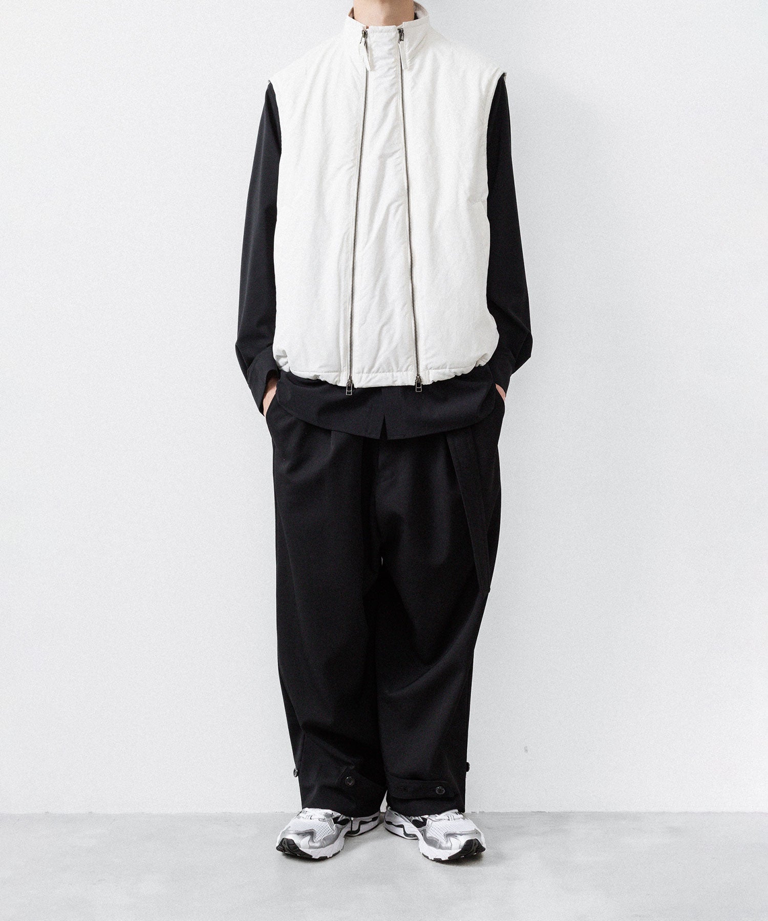 UJOH ウジョーのW ZIP VESTのIVORY公式通販サイトsession福岡セレクトショップ