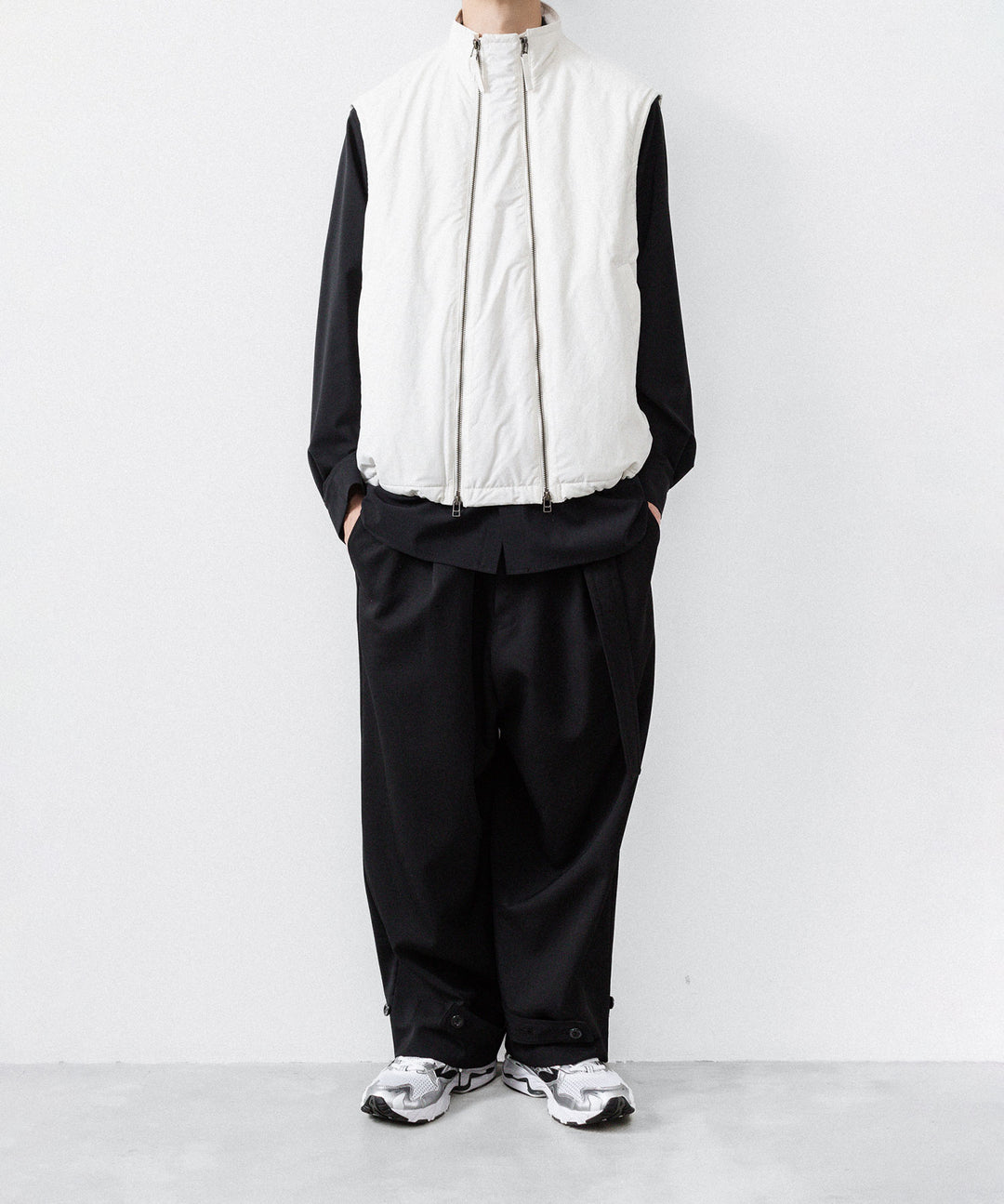 UJOH ウジョーのW ZIP VESTのIVORY公式通販サイトsession福岡セレクトショップ