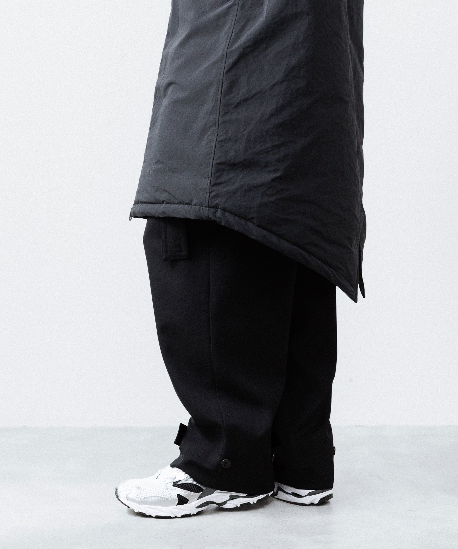 UJOH ウジョーのW ZIP FISH TAIL FIELD COATのBLACK公式通販サイトsession福岡セレクトショップ