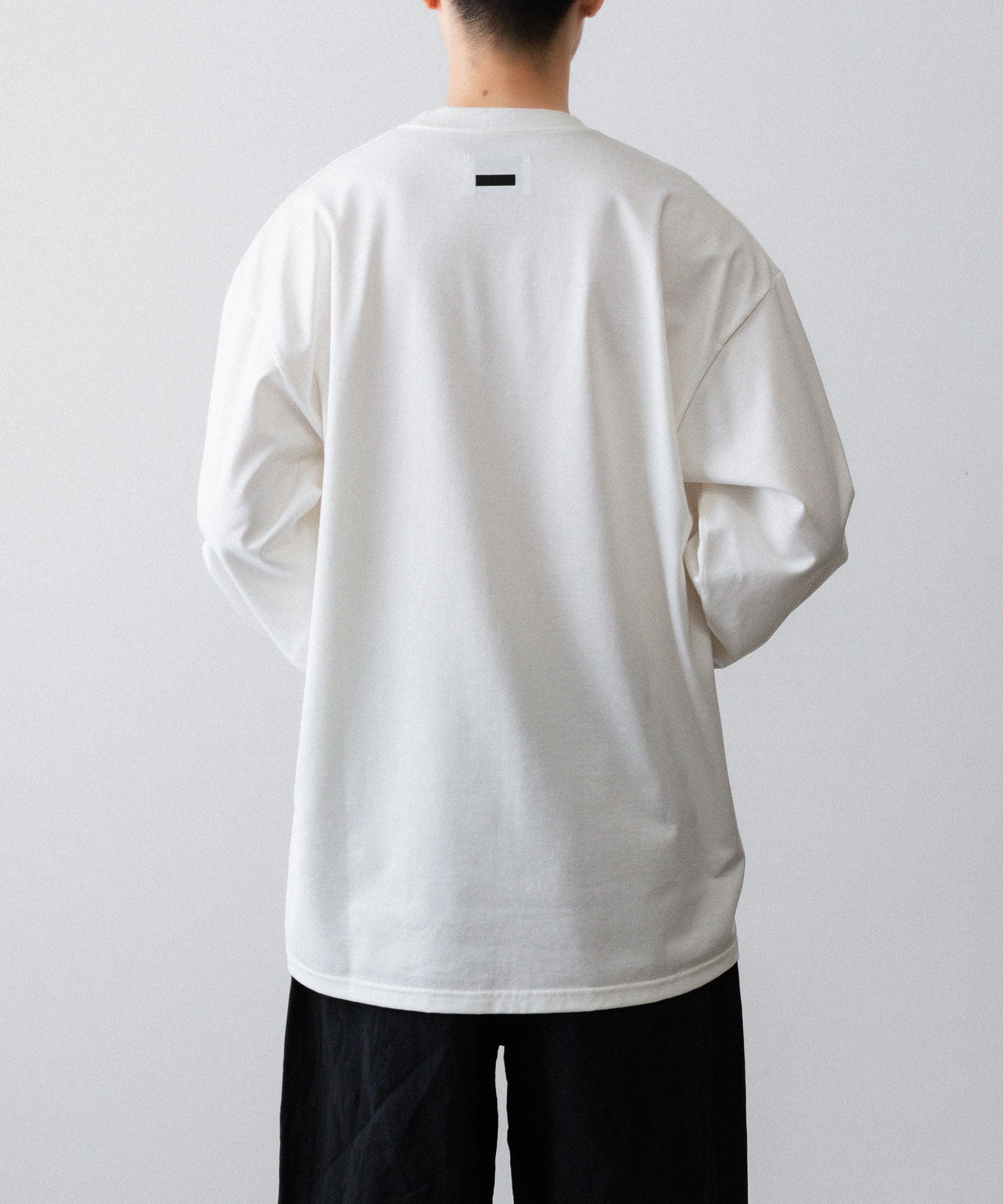 ssstein / シュタイン】OVERSIZED LONG SLEEVE POCKET TEE - WHITE