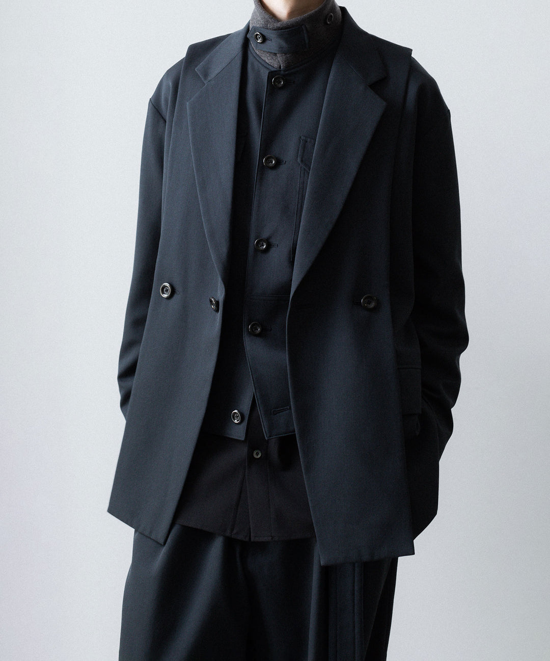 UJOH - ウジョーのCUT UP DROP SHOULDER JKTのGRAYISH NAVY公式通販サイトsession福岡セレクトショップ