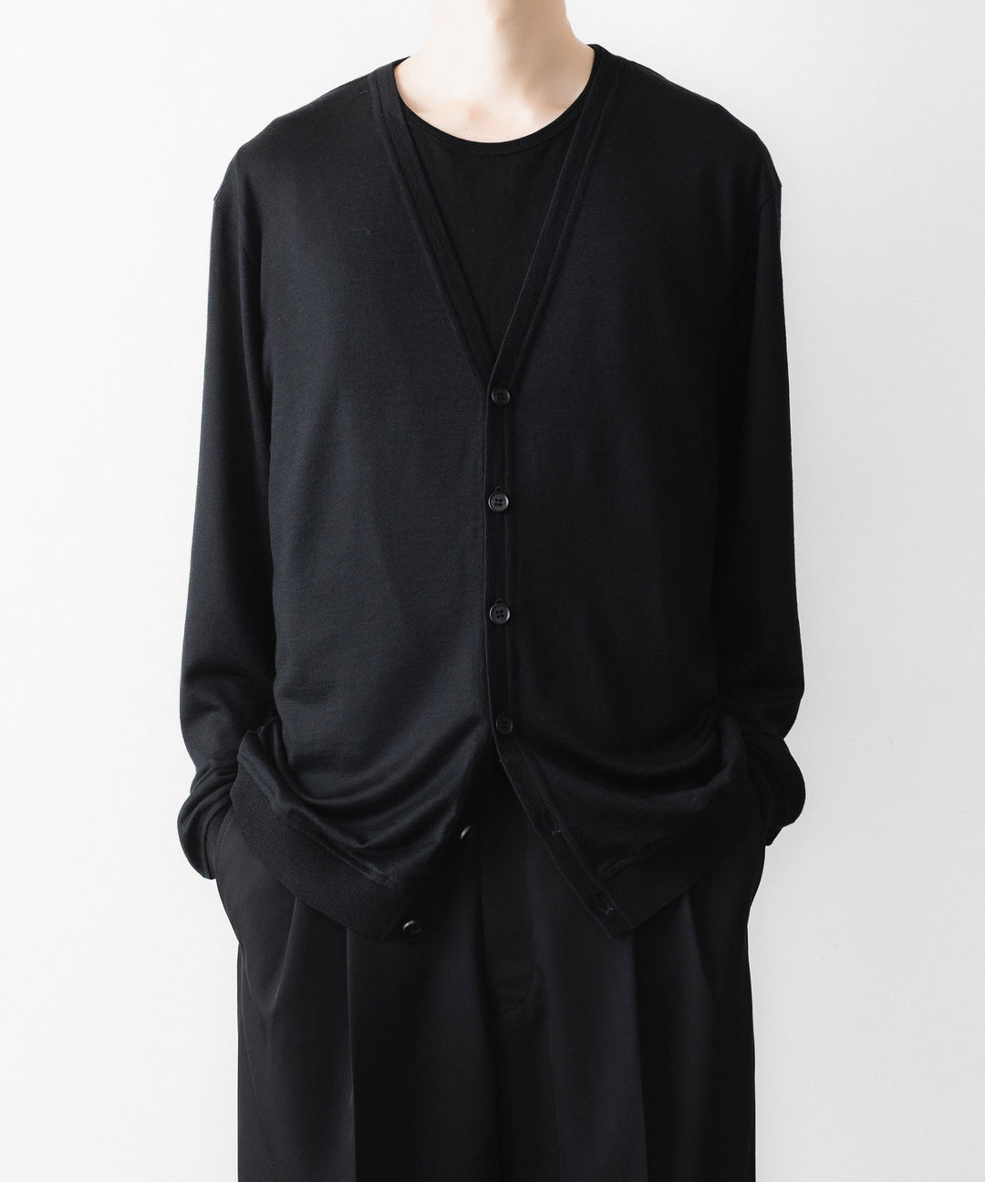 WWW - WRAPINKNOT wool wearのV-NECK CARDIGANのBLACK 公式通販サイトsession福岡セレクトショップ
