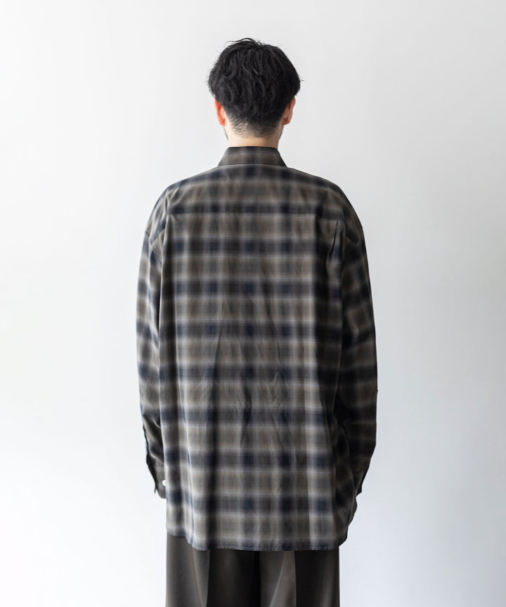 stein(シュタイン)の23AWコレクションOVERSIZED DOWN PAT SHIRTのKHAKI OMBRE