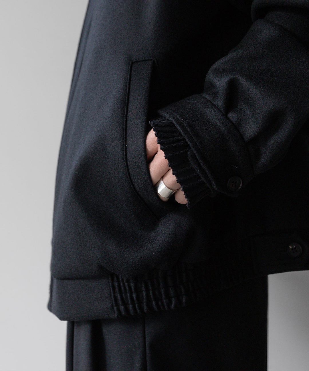 stein(シュタイン)の23AWコレクションOVERSIZED MELTON HARRINGTON ZIP JACKETのBLACK 公式通販サイトsession福岡セレクトショップ