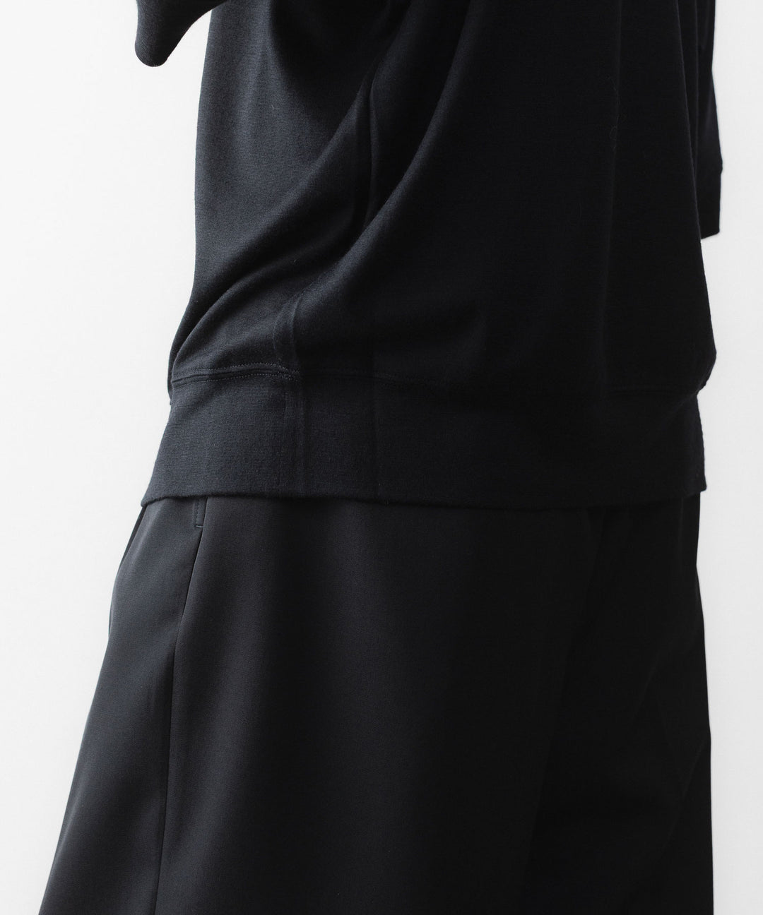 WWW - WRAPINKNOT wool wearのS/S BLOUSING TOPSのBLACK 公式通販サイトsession福岡セレクトショップ