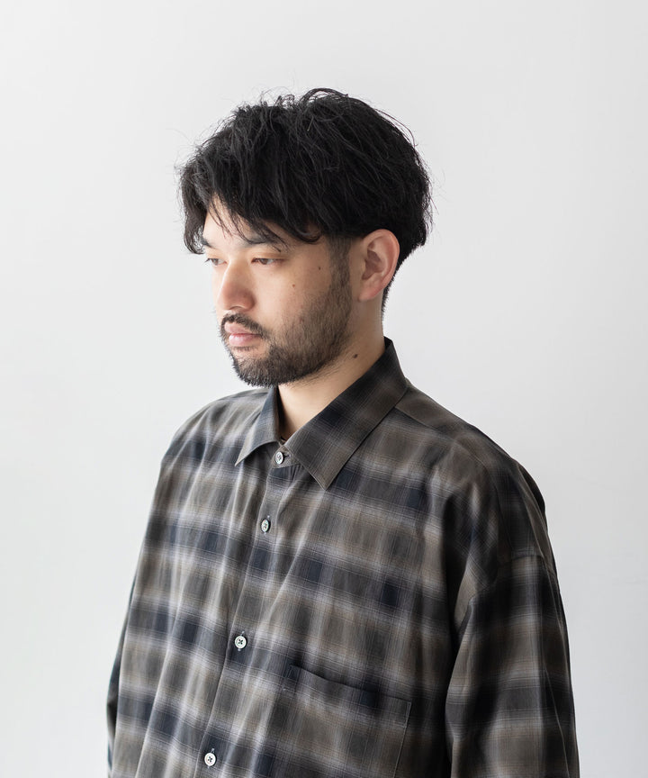 stein(シュタイン)の23AWコレクションOVERSIZED DOWN PAT SHIRTのKHAKI OMBRE