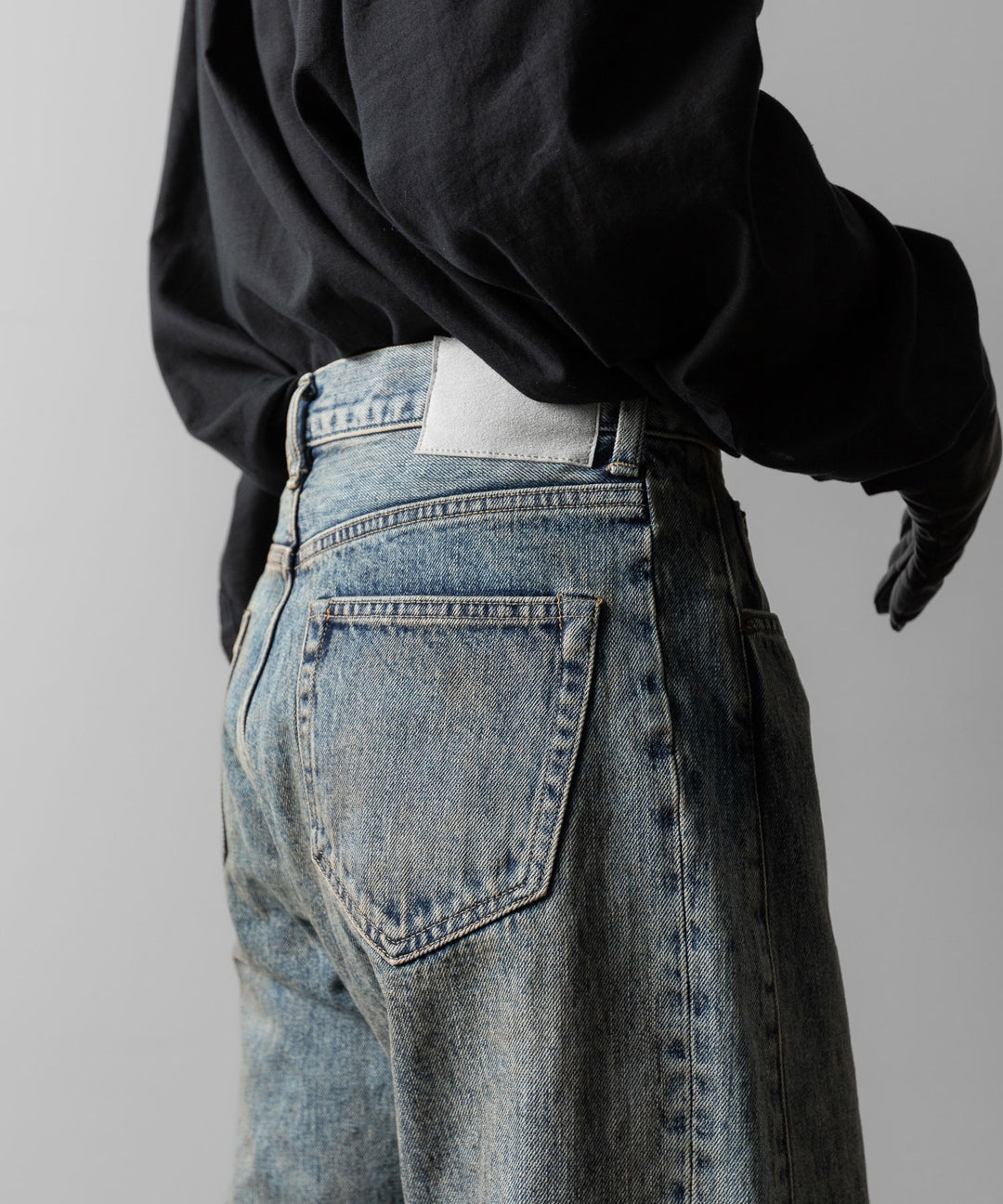 ssstein(シュタイン)のDEFORMED FLARE VINTAGE DENIM JEANS - INDIGOの公式通販サイトsession福岡セレクトショップ
