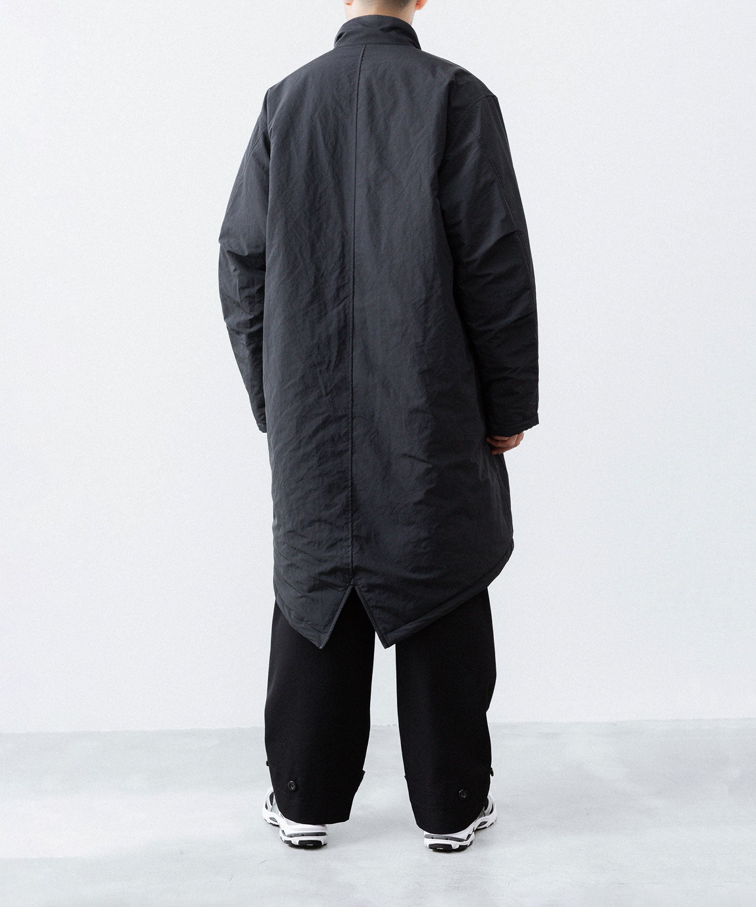 UJOH ウジョーのW ZIP FISH TAIL FIELD COATのBLACK公式通販サイトsession福岡セレクトショップ