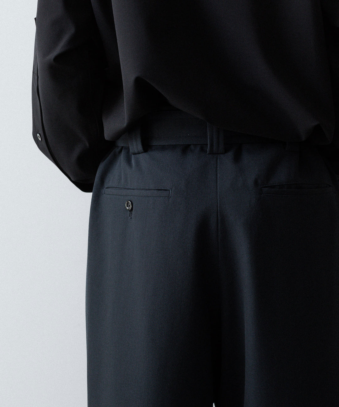 UJOH - ウジョーのTAB BELT PNTのGRAYISH NAVY公式通販サイトsession福岡セレクトショップ