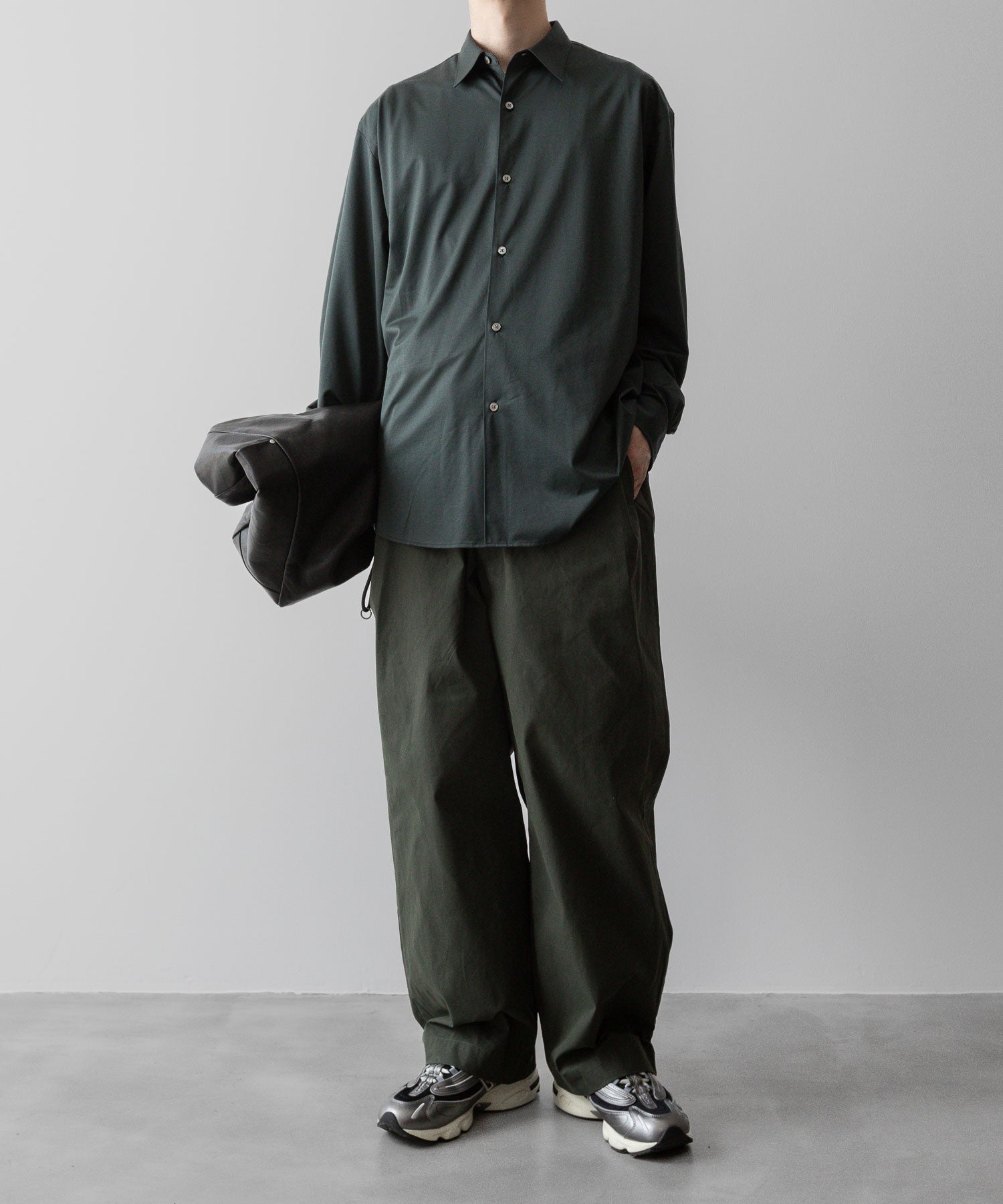 ANTHEM Aアンセムエー のCOTTON TWILL NO-BRAINER PANTS - OLIVEの公式通販サイトsession福岡セレクトショップ