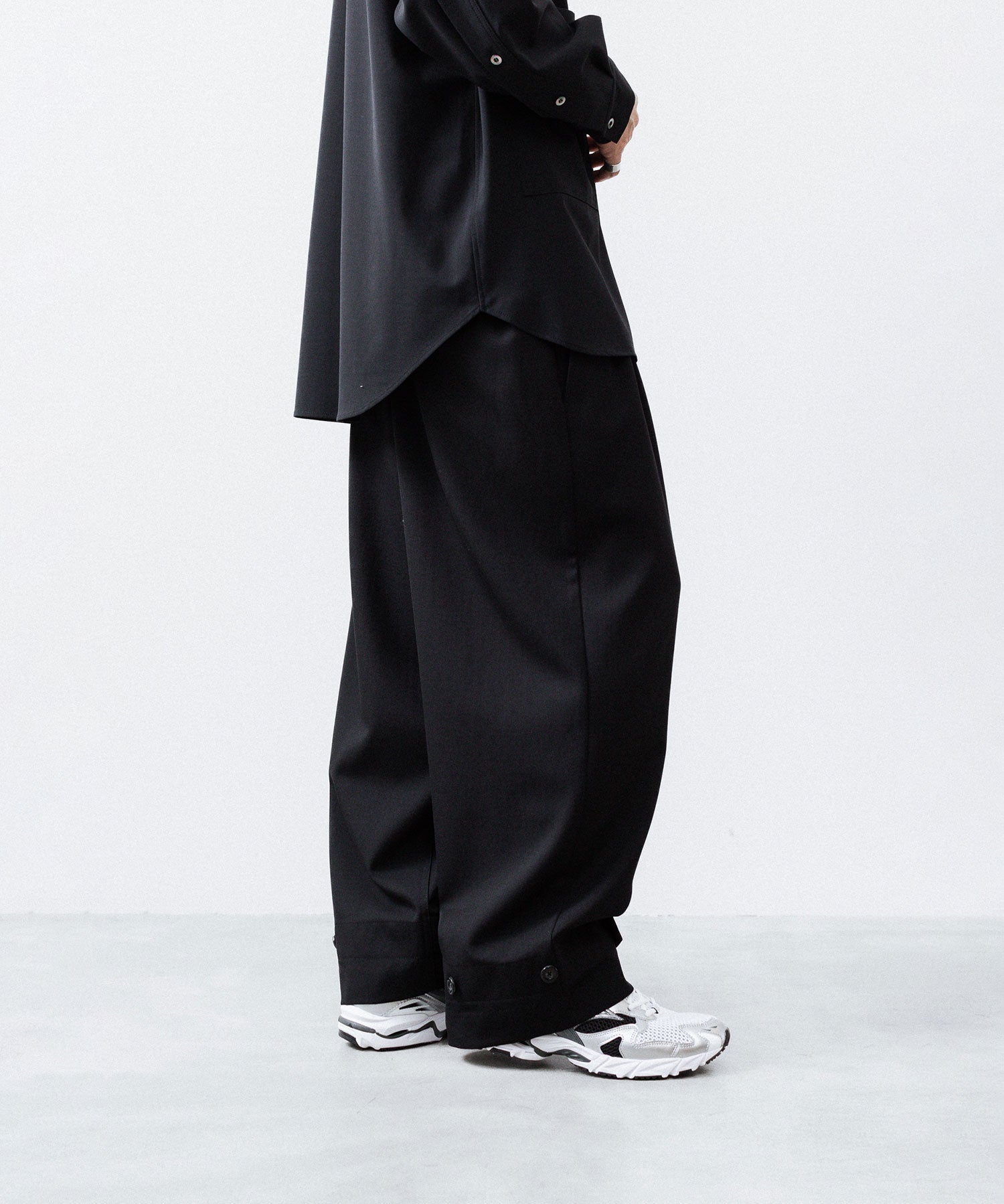 UJOH - ウジョーのTAB BELT PNTのBLACK公式通販サイトsession福岡セレクトショップ