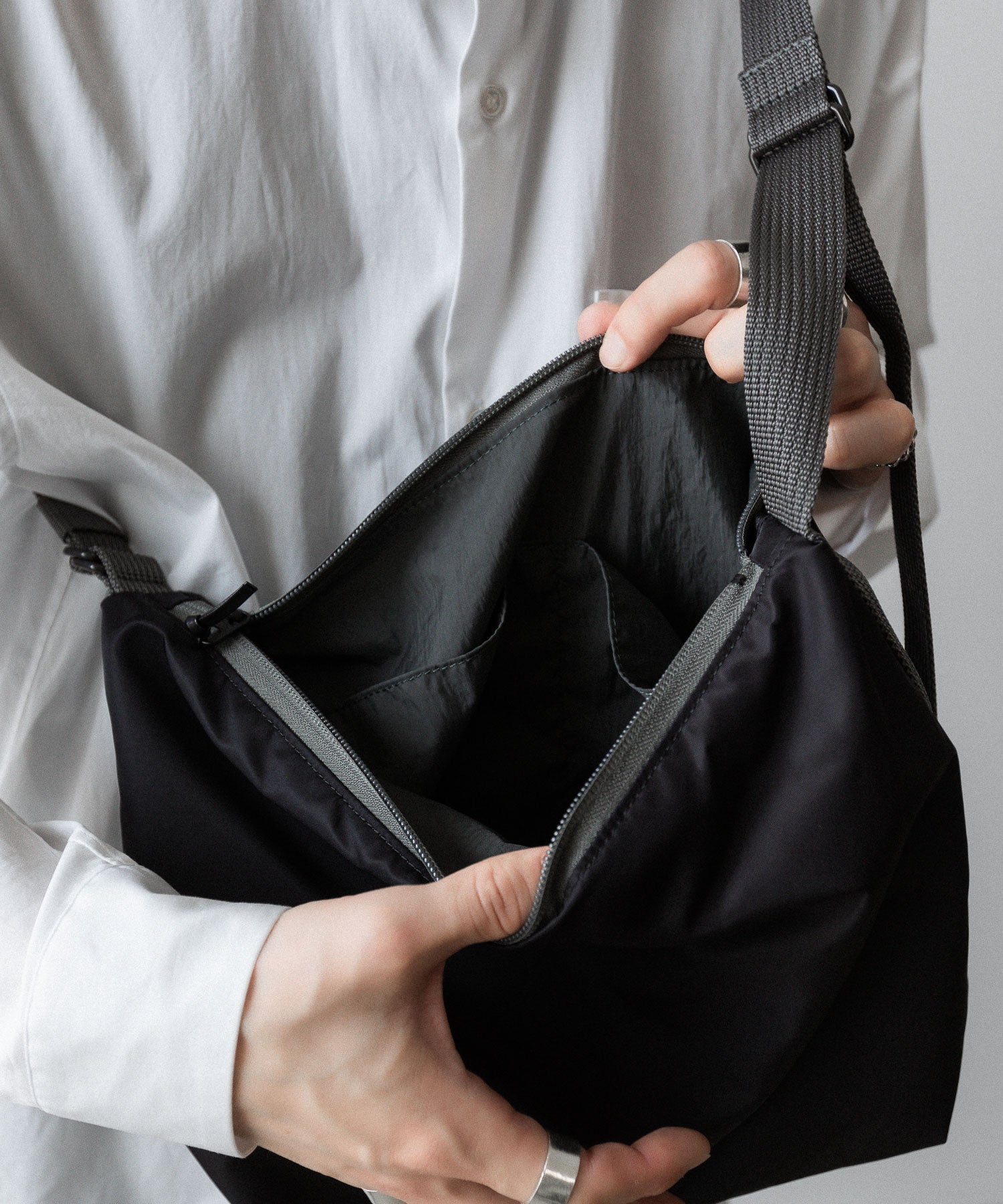 KaILI カイリのIREKO NS POUCH MのBLACKの公式通販サイトsession福岡セレクトショップ