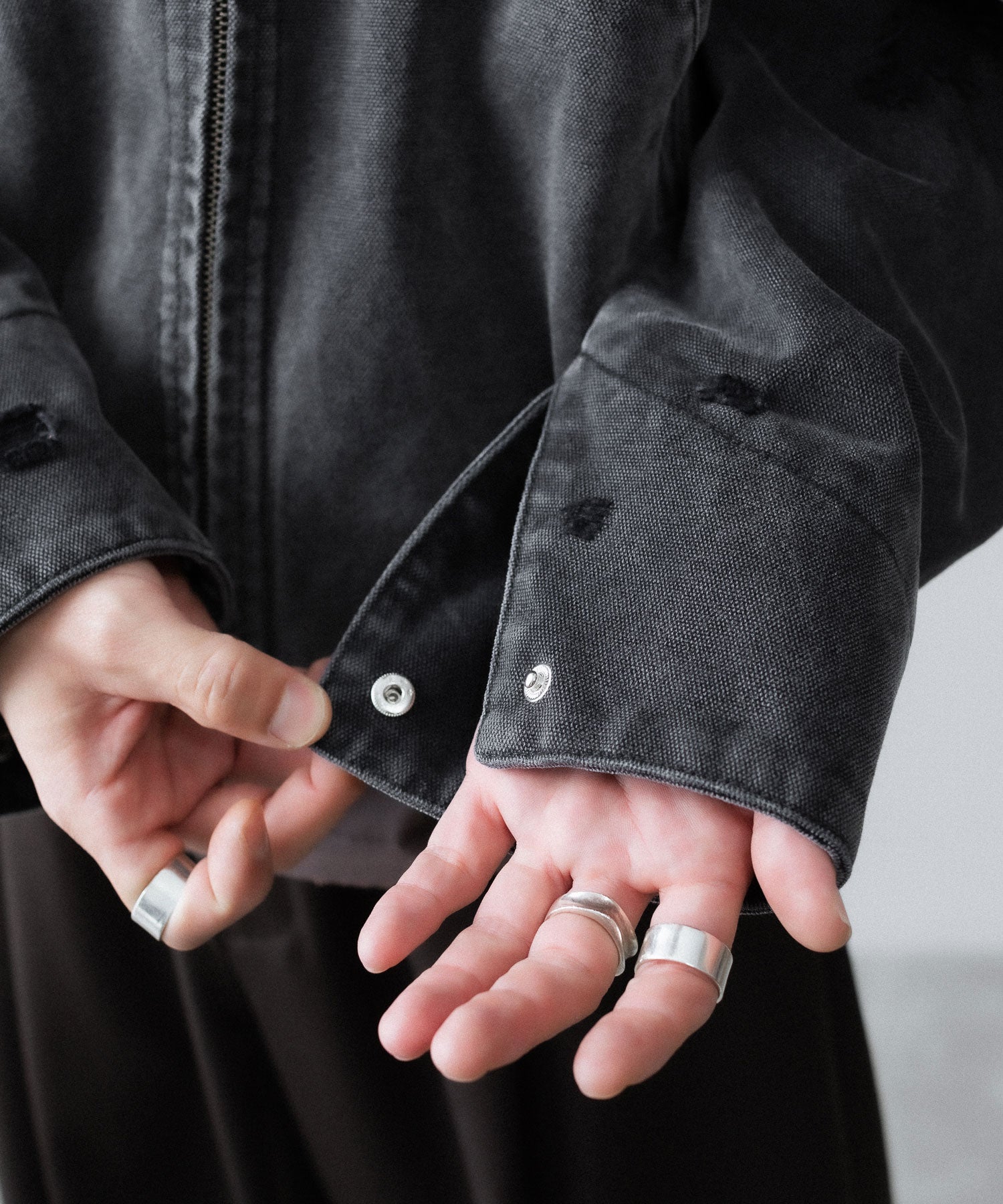 【CODA】FADED BLACK DAMAGED CANVAS CREW JACKET - BLACK