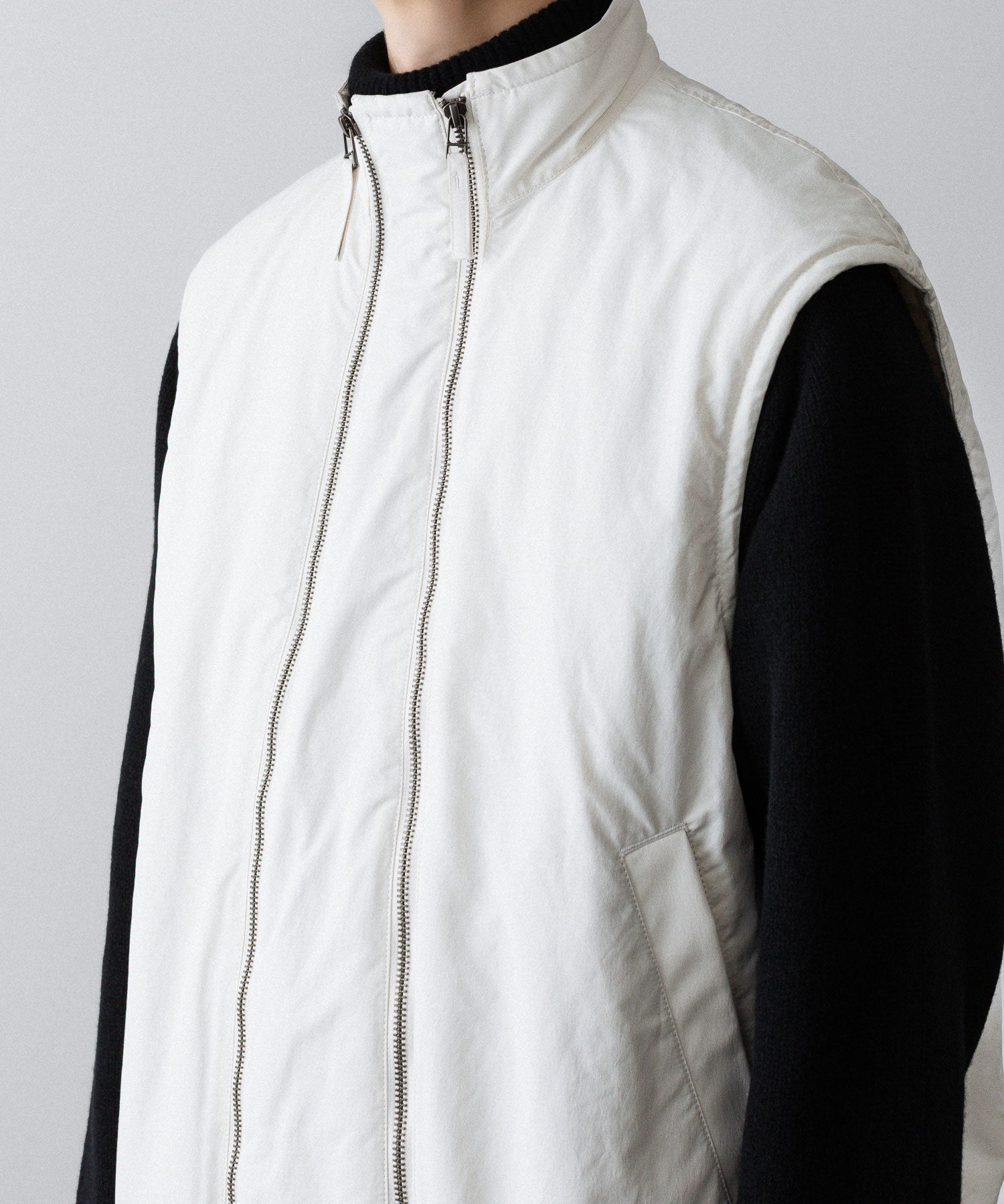 UJOH ウジョーのW ZIP VESTのIVORY公式通販サイトsession福岡セレクトショップ