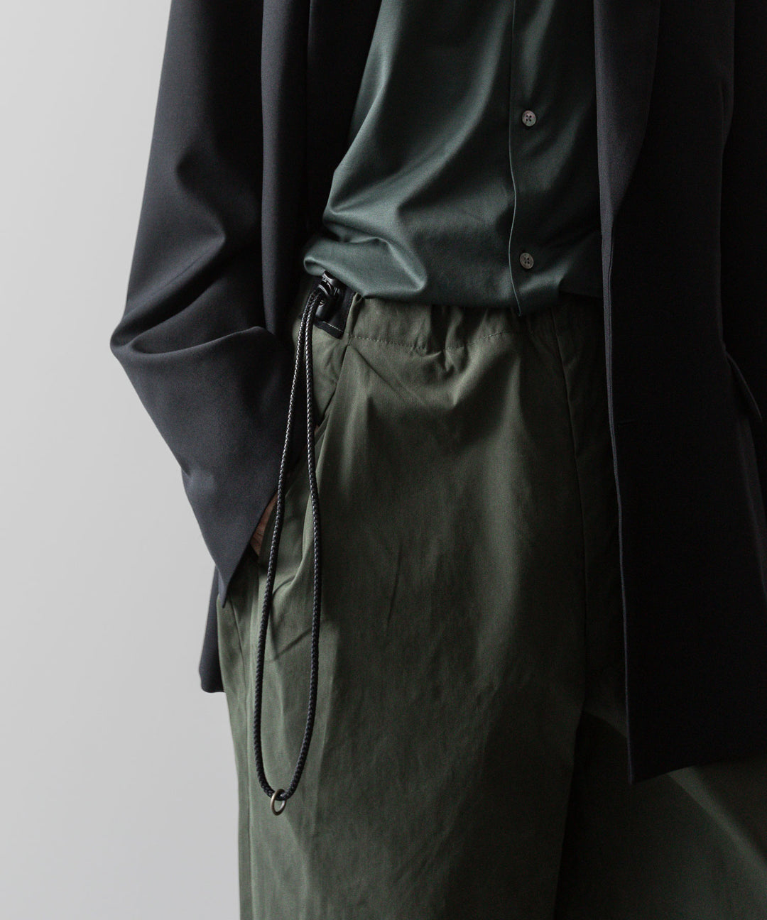 ANTHEM Aアンセムエー のCOTTON TWILL NO-BRAINER PANTS - OLIVEの公式通販サイトsession福岡セレクトショップ