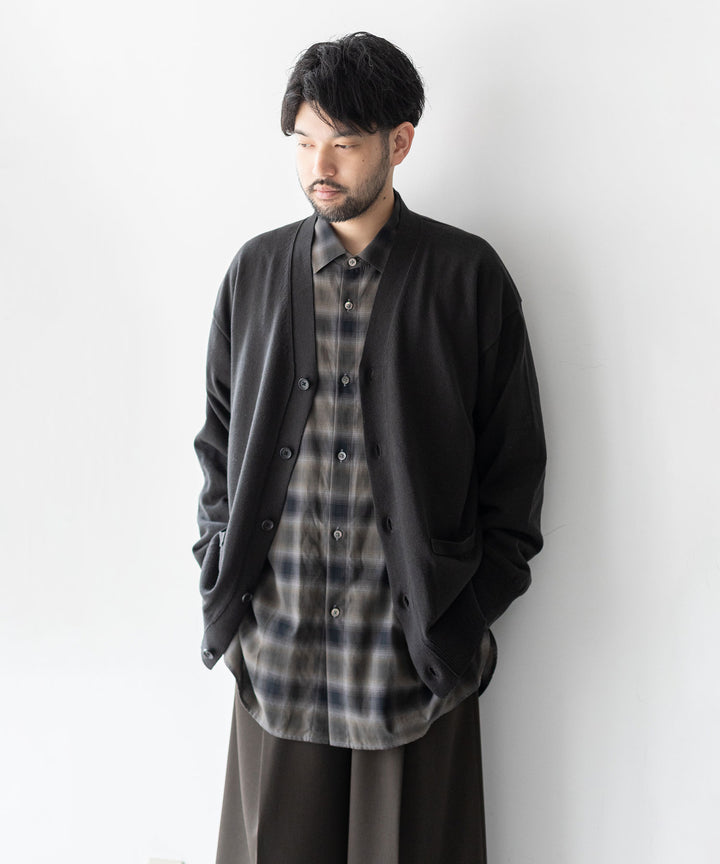 stein(シュタイン)の23AWコレクションOVERSIZED DOWN PAT SHIRTのKHAKI OMBRE