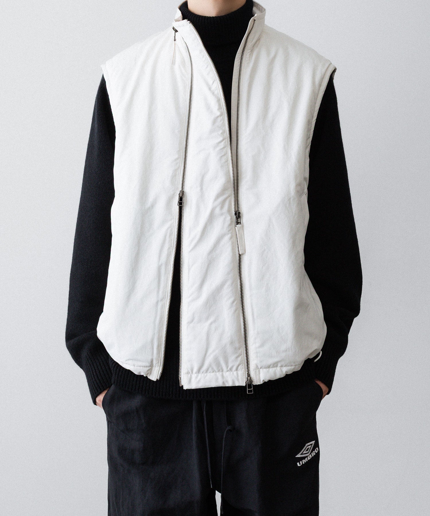 UJOH ウジョーのW ZIP VESTのIVORY公式通販サイトsession福岡セレクトショップ